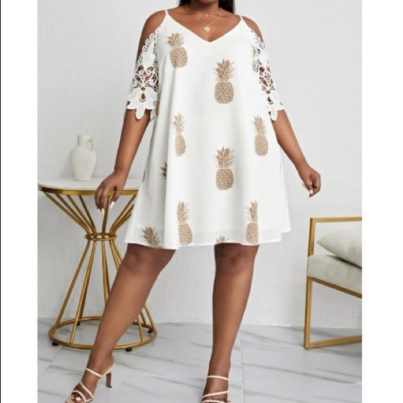 Boho plus size white pineapple print lace detail cold shoulder mini dress - Picture 5 of 5